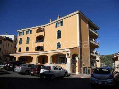 locale commerciale in vendita a Nuoro