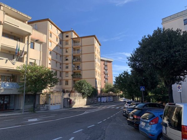 intera palazzina in vendita a Nuoro