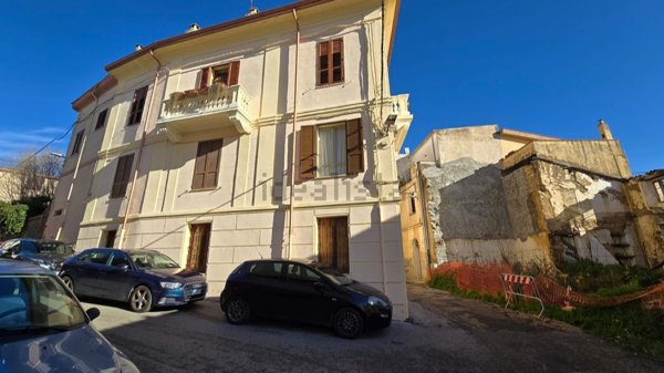 appartamento in vendita a Nuoro in zona Centro Storico