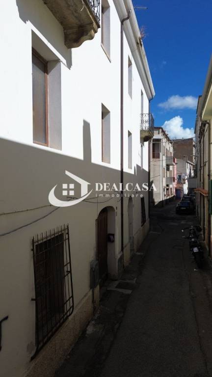 appartamento in vendita a Nuoro in zona Centro Storico
