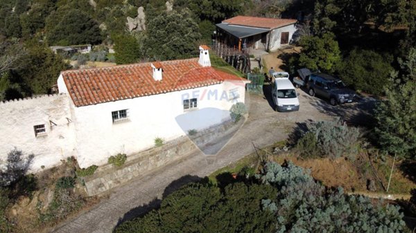 casale in vendita a Nuoro in zona Nostra Signora de su Monte