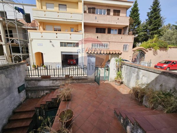 casa indipendente in vendita a Nuoro