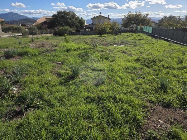 terreno edificabile in vendita a Nuoro in zona Città Giardino
