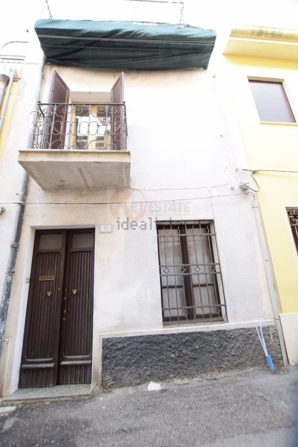 casa indipendente in vendita a Nuoro in zona Centro Storico