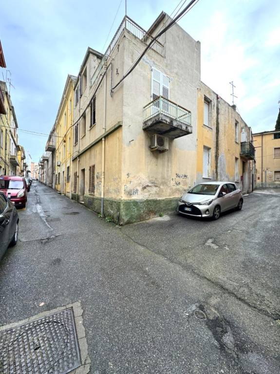 casa indipendente in vendita a Nuoro