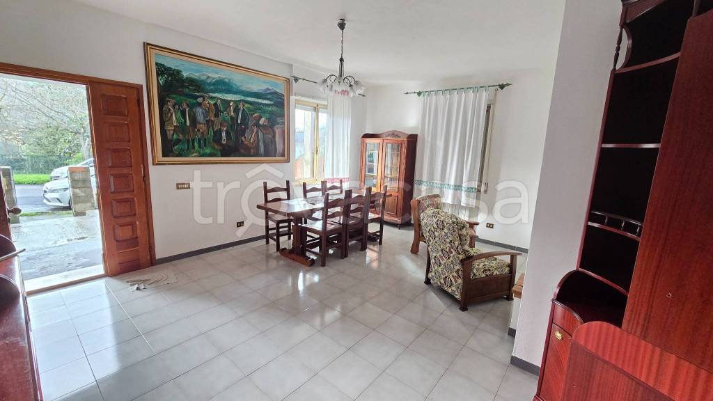 casa indipendente in vendita a Nuoro