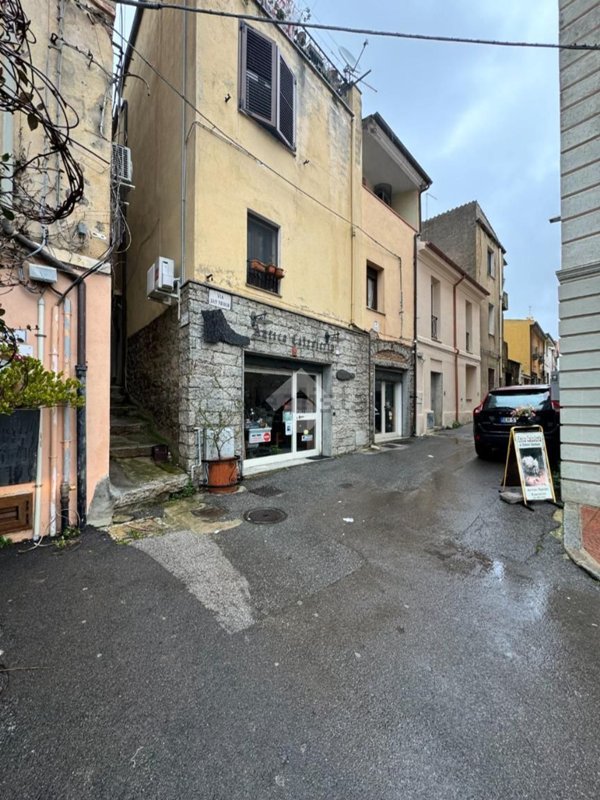 appartamento in vendita a Nuoro in zona Centro Storico
