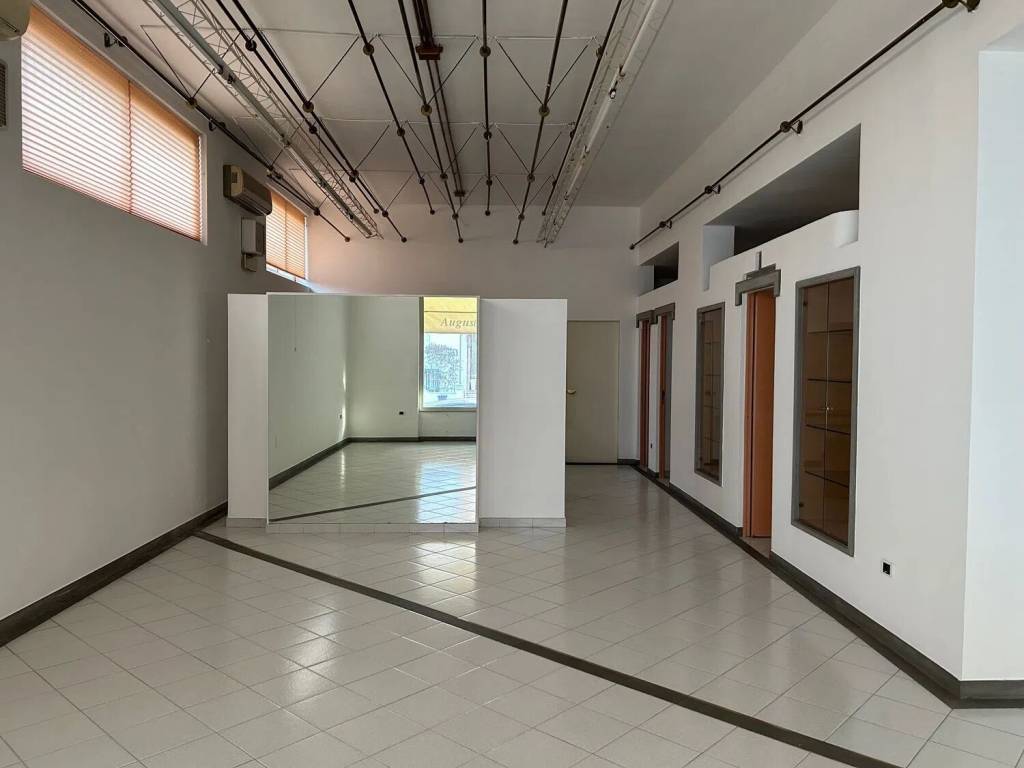 negozio in vendita a Nuoro