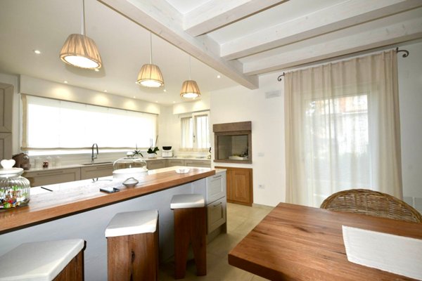 casa indipendente in vendita a Nuoro