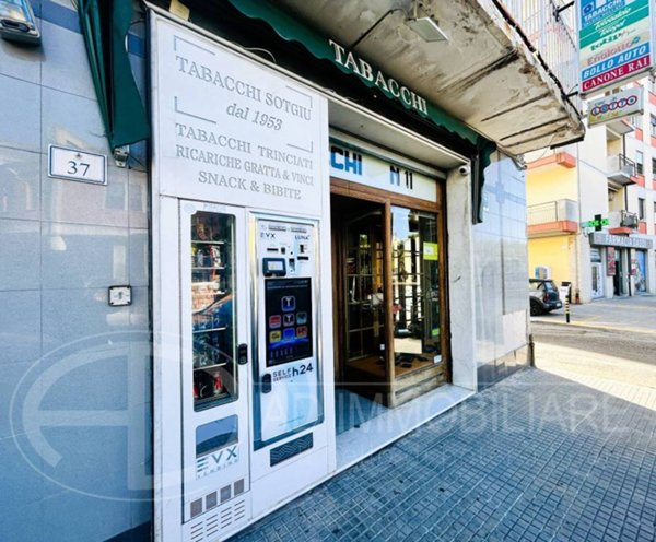 negozio in vendita a Nuoro in zona Centro Storico