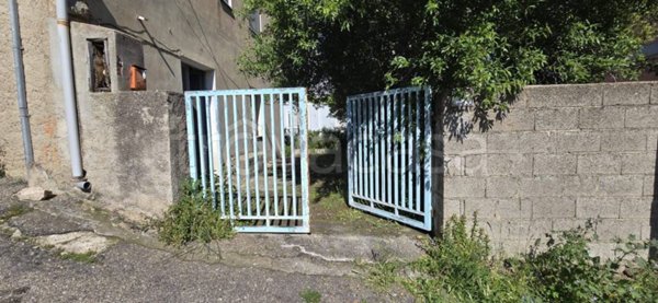 appartamento in vendita a Nuoro in zona Mughina