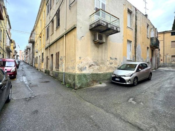 casa indipendente in vendita a Nuoro