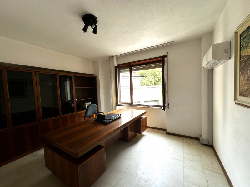 appartamento in vendita a Nuoro in zona Centro Storico