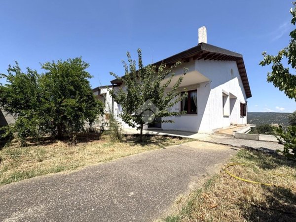 appartamento in vendita a Nuoro in zona Città Giardino