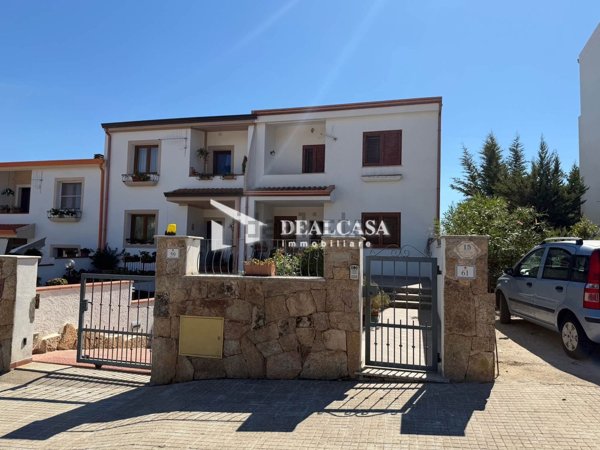 casa indipendente in vendita a Nuoro