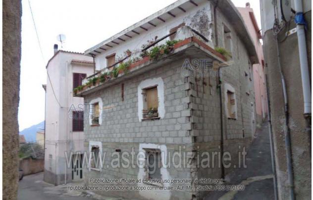 casa indipendente in vendita ad Oliena
