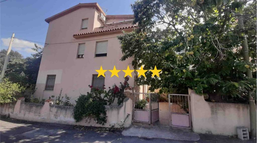 appartamento in vendita ad Oliena