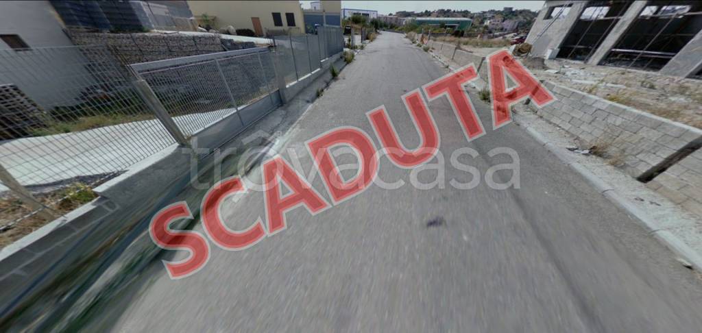 locale commerciale in vendita ad Oliena