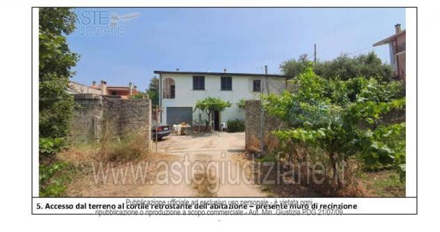 casa indipendente in vendita ad Oliena