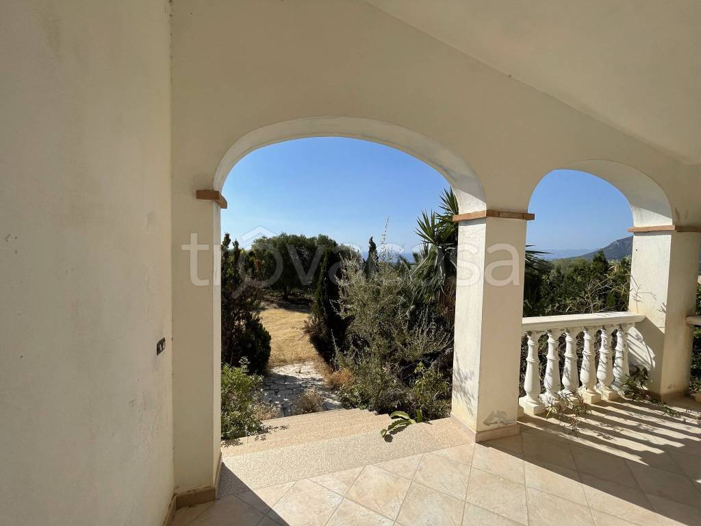 casa indipendente in vendita ad Orosei