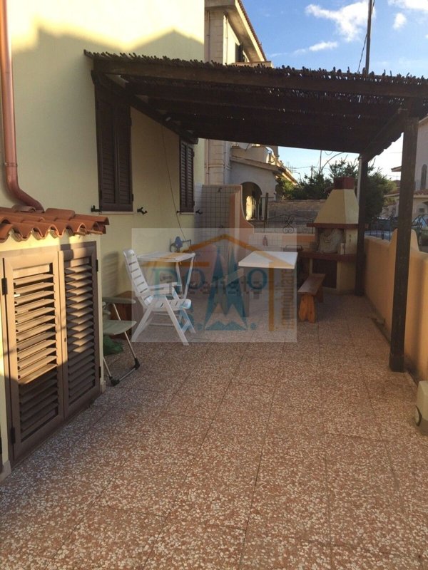 casa indipendente in vendita ad Orosei