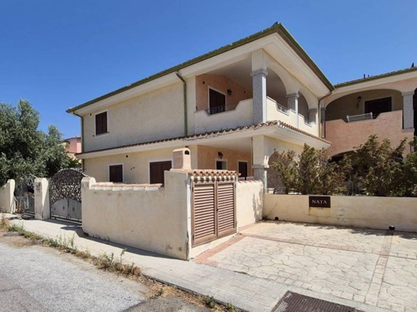 appartamento in vendita ad Orosei