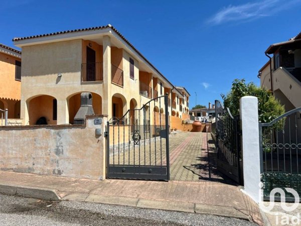 appartamento in vendita ad Orosei