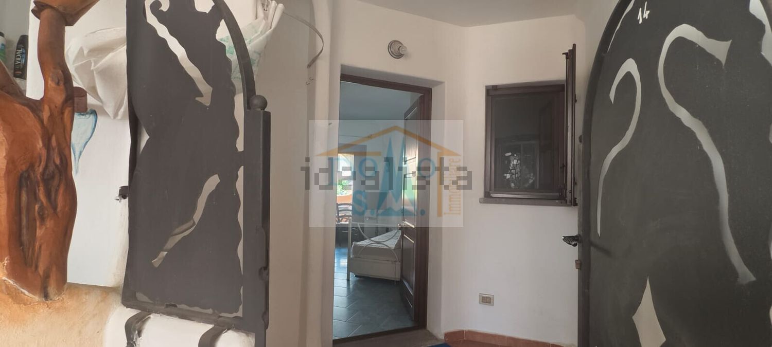 appartamento in vendita ad Orosei in zona Sos Alinos