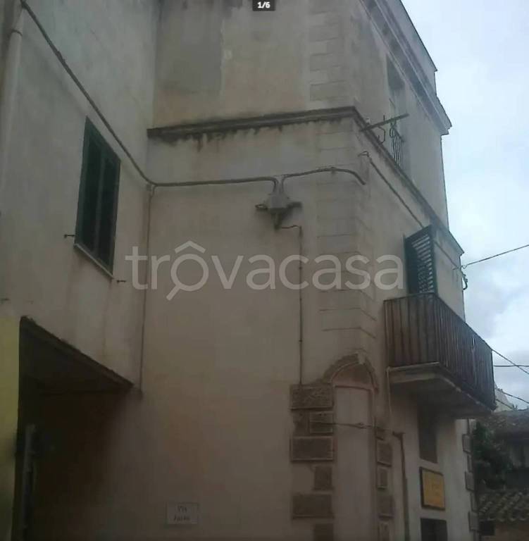 appartamento in vendita ad Orosei