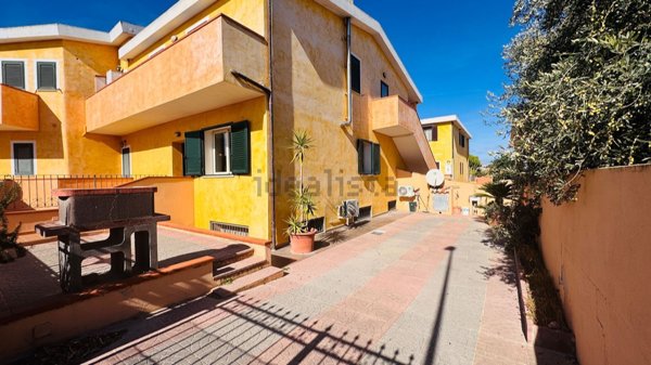 appartamento in vendita ad Orosei