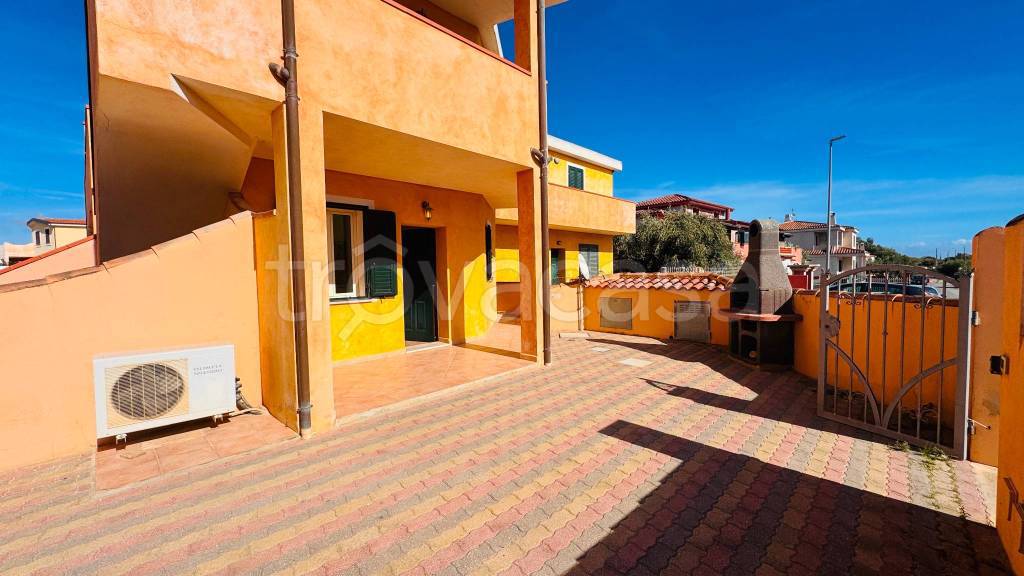 appartamento in vendita ad Orosei