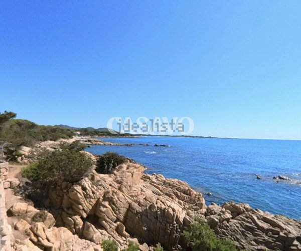 casa indipendente in vendita ad Orosei in zona Sos Alinos