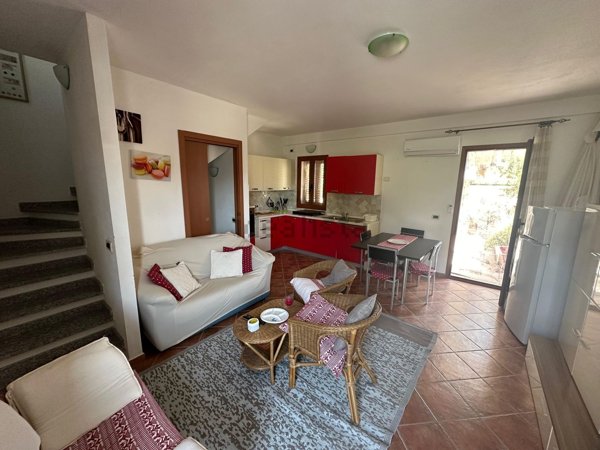 casa indipendente in vendita ad Orosei