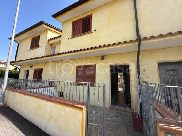 casa indipendente in vendita ad Orosei