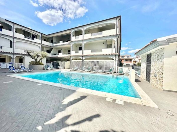 appartamento in vendita ad Orosei in zona Sos Alinos