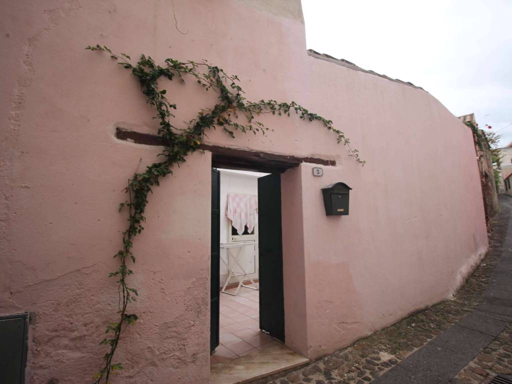 appartamento in vendita ad Orosei