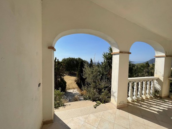 casa indipendente in vendita ad Orosei