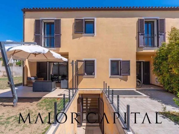 casa indipendente in vendita ad Orosei