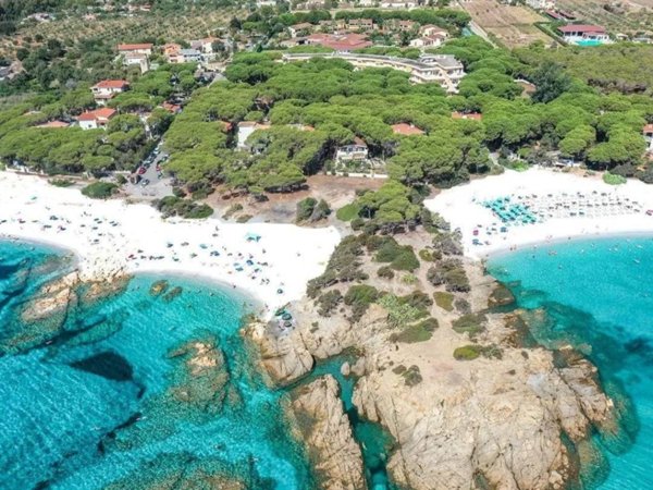appartamento in vendita ad Orosei in zona Sos Alinos