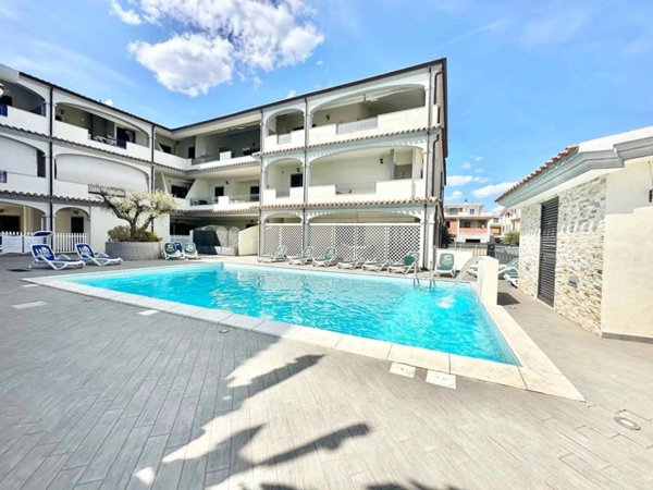appartamento in vendita ad Orosei in zona Sos Alinos