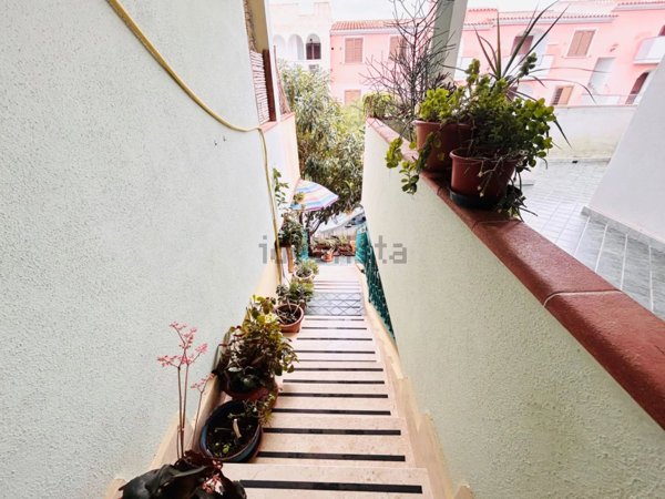 appartamento in vendita ad Orosei in zona Sos Alinos
