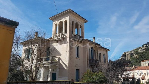 casa indipendente in vendita ad Orotelli