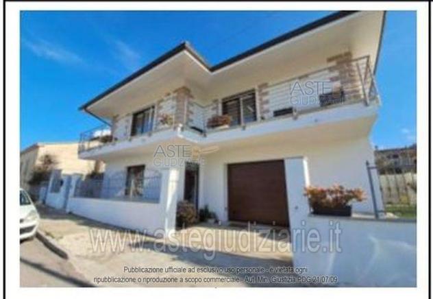 casa indipendente in vendita ad Orotelli