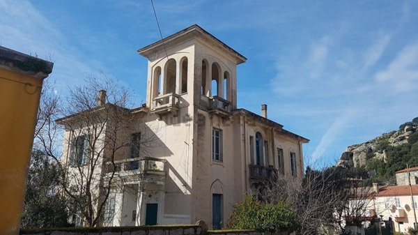 casa indipendente in vendita ad Orotelli