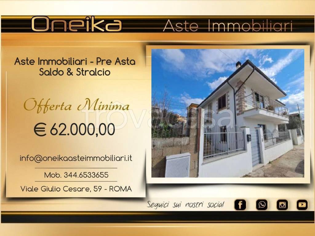 casa indipendente in vendita ad Orotelli