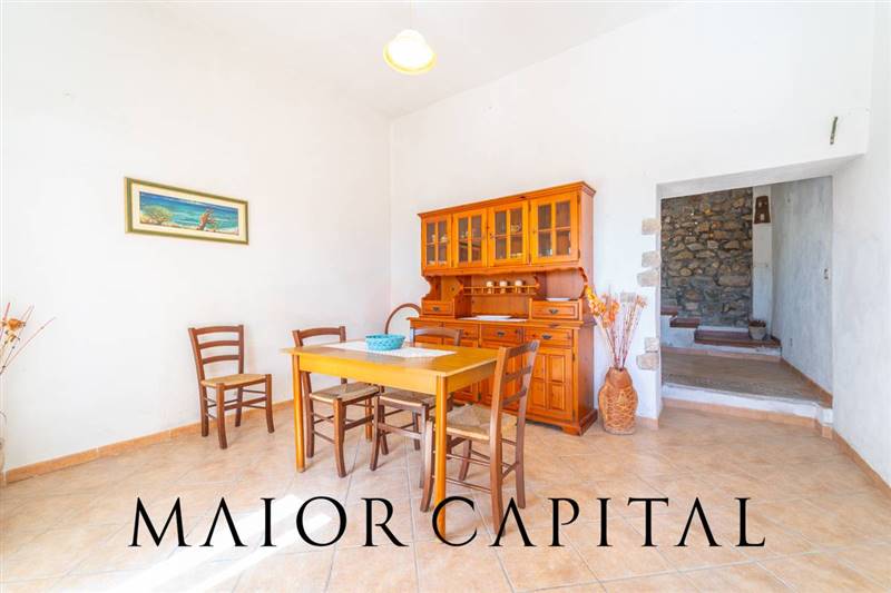 casa indipendente in vendita a Posada