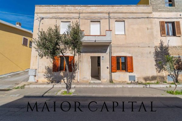 casa indipendente in vendita a Posada