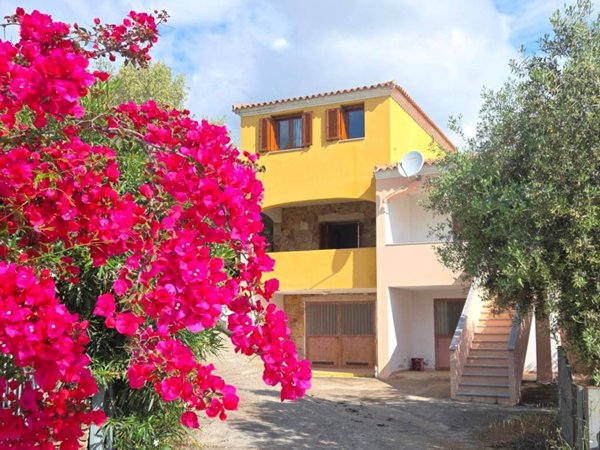 appartamento in vendita a Posada in zona Sas Murtas