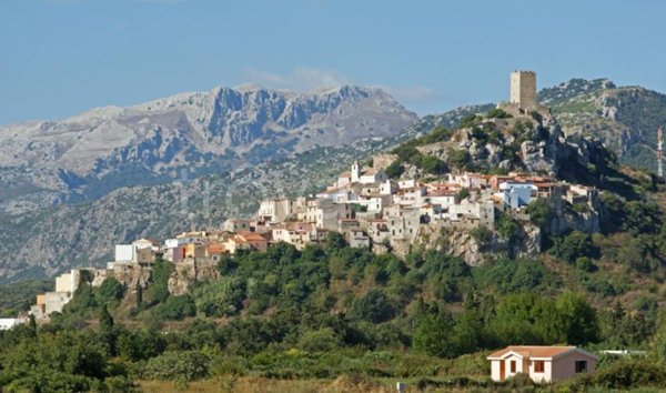 appartamento in vendita a Posada in zona San Giovanni di Posada