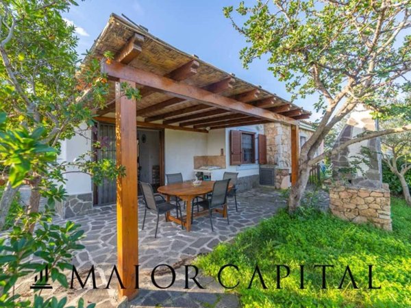 casa indipendente in vendita a Posada